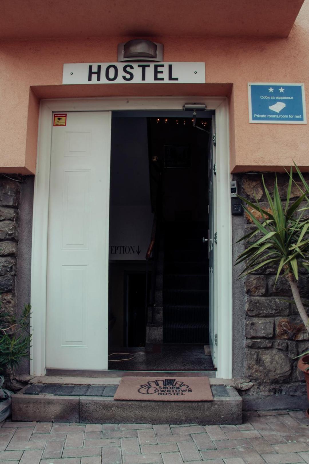 Skopje Downtown Hostel Kültér fotó